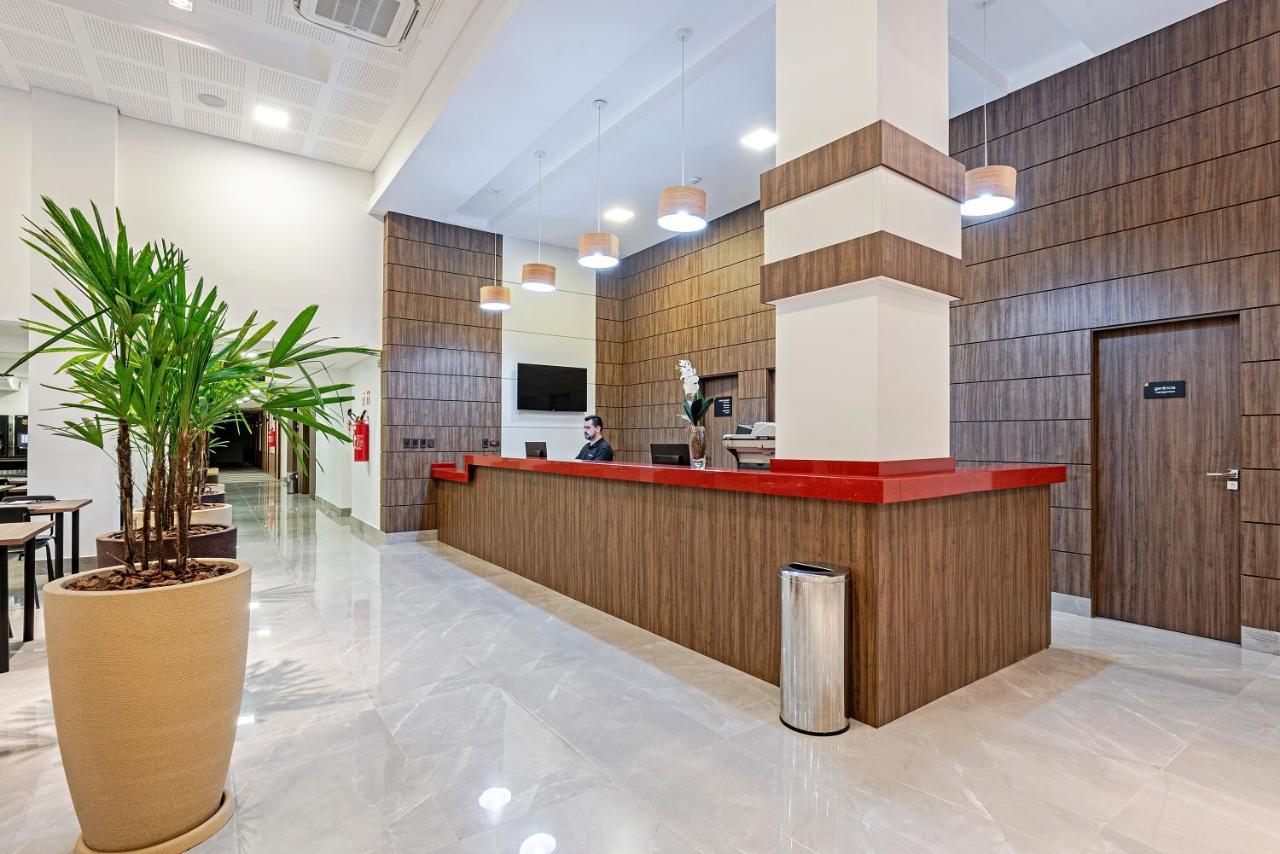 Slim Guarapuava Hotel Exterior photo